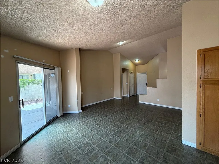 6621 Silvery Ave — Photo 6