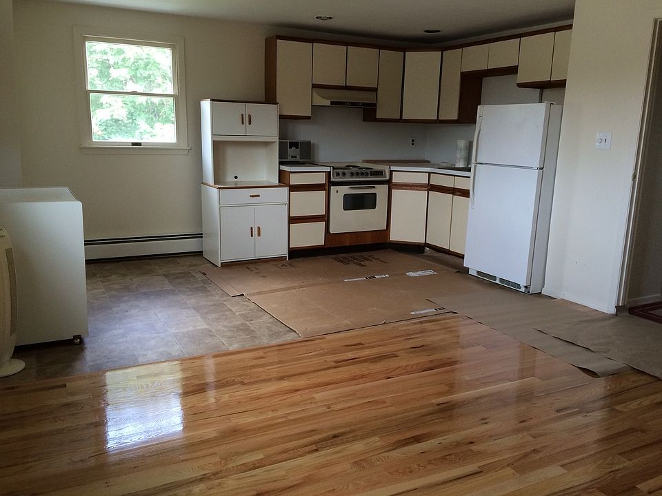 Eat in Kitchen