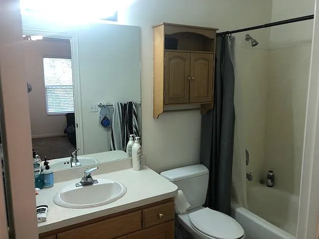 221 W 2230 N #4 — Photo 6