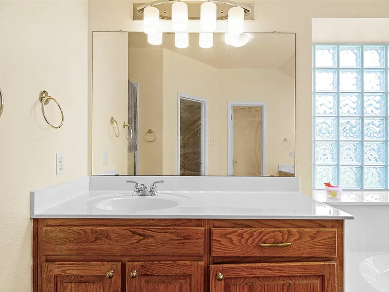 6006 Barletta Dr — Photo 19