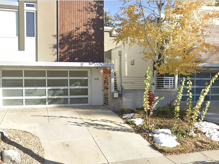 414 N Harrison St — Photo 4