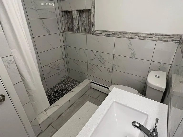 72 Victoria St — Photo 22
