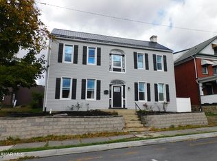 209 Mulberry St, Hollidaysburg, PA