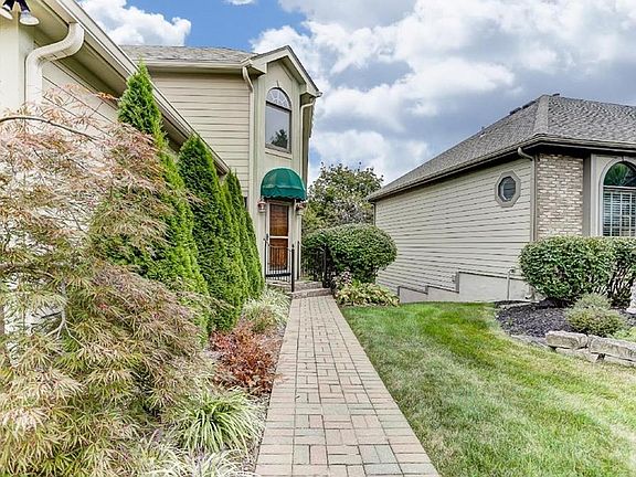 4th image of 7164 Hartcrest Ln
