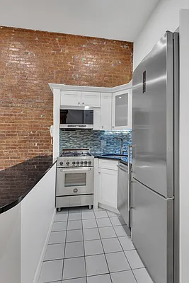 Rented by Cooper & Cooper Real Estate | media 8