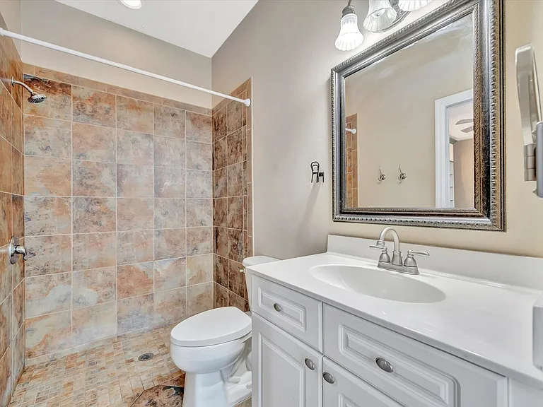 5318 Colony Meadows Ln — Photo 39