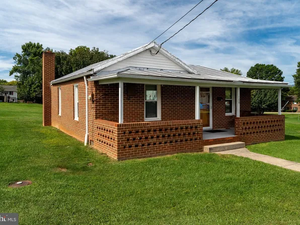 108 8th Ave, Luray, VA 22835