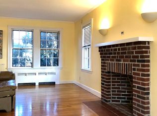 900 Vfw Pkwy, West Roxbury, MA 02132