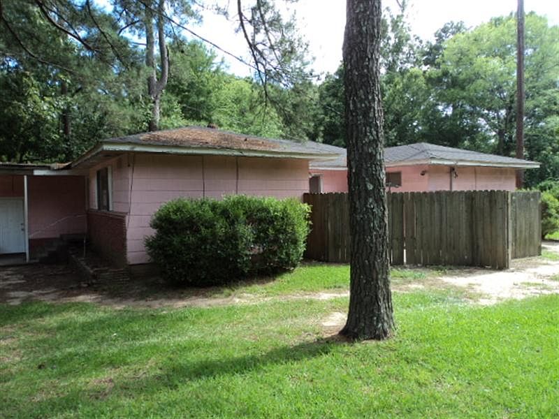 1st image of 2909 Marydale Dr