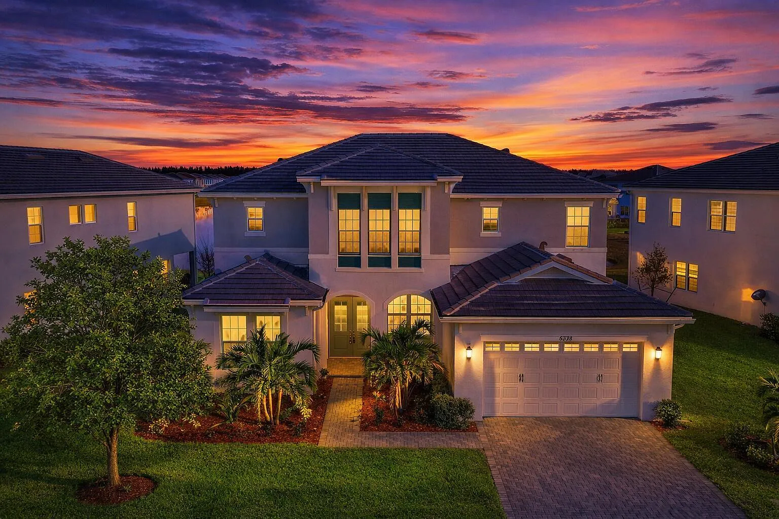 5 bed, 4.5 bath, 3979 sqft, $4,500 — Photo 1