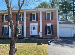8 Alderleaf Ct, Germantown, MD 20874