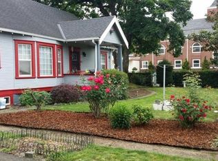 6404 SE Schiller St, Portland, OR 97206