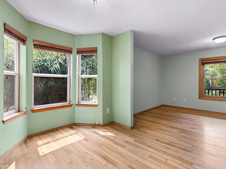 4308 N Albina Ave — Photo 4