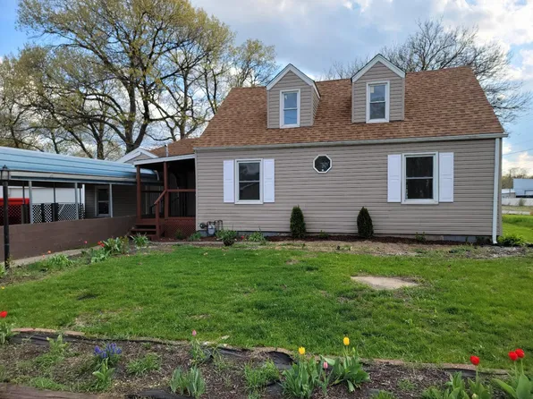 3609 Englehart St, Lake Station, IN 46405