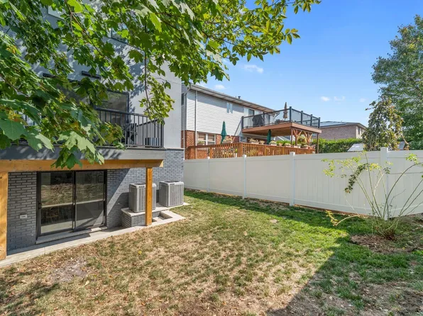 230 Grant Avenue image 35 of 45