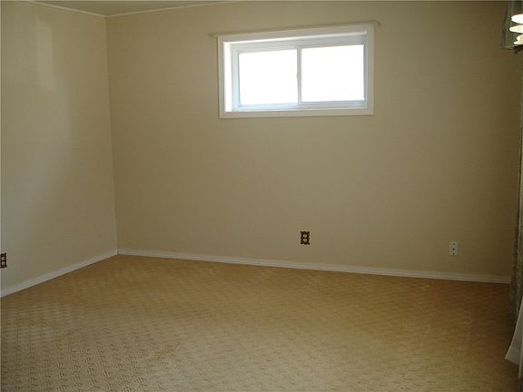 3rd image of 727 Del Mar Dr