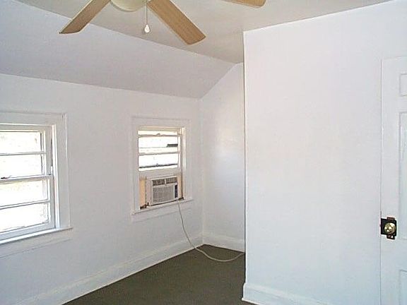 2nd image of 70 Cushing St