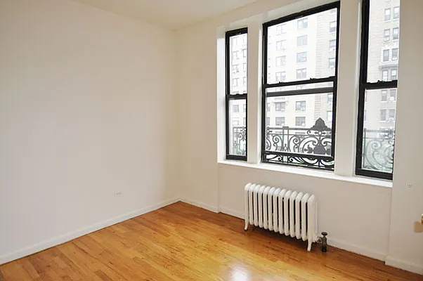 Rented by Gomez Group LLC | media 7