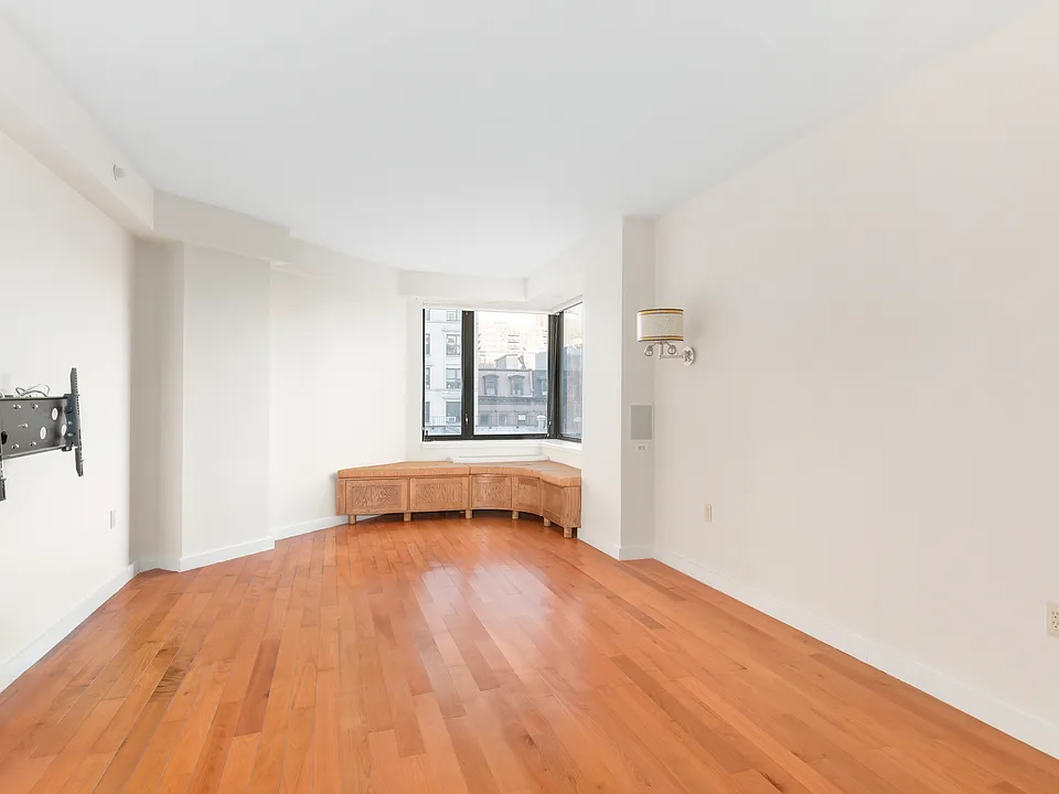 380 Lenox Ave #5AA