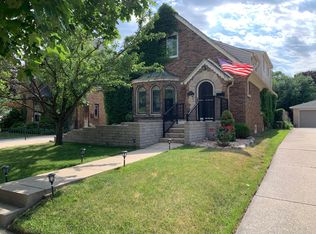 832 Lathrop Ave, Racine, WI 53405