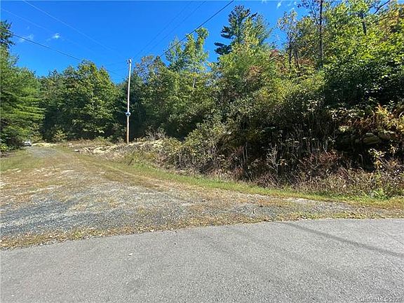4th image of 63 Linville Dr