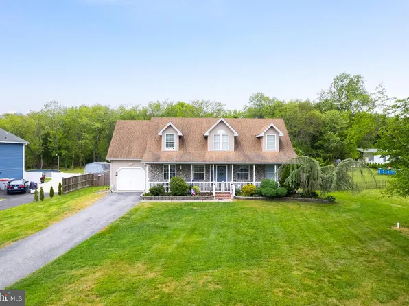 3390 Wilderness Dr, Vineland, NJ 08361