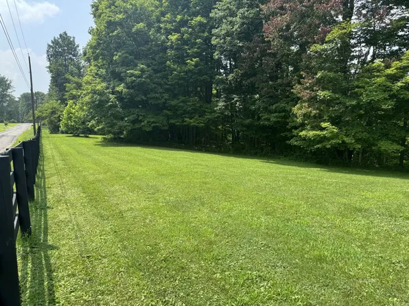 Ridgeview Dr, Athens, OH 45701