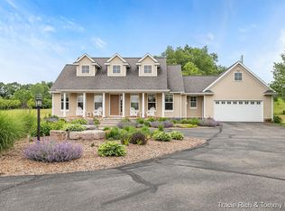 7970 Gator Trl NE, Rockford, MI 49341