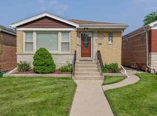 6215 N Nagle Ave, Chicago, IL 60646