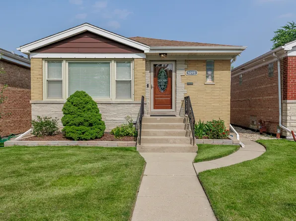 6215 N Nagle Ave, Chicago, IL 60646