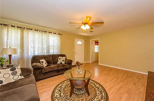 5th image of 1809 Cedarwood Dr