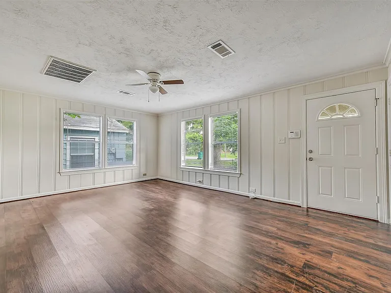 809 Chestnut St — Photo 3