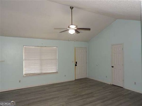 3rd image of 81 Crosby Dr