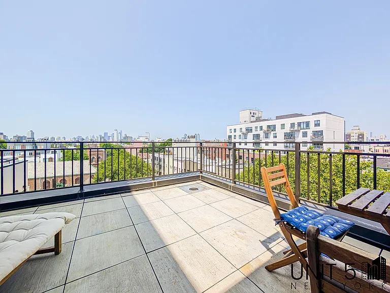 319 Graham Ave #6A — Photo 9