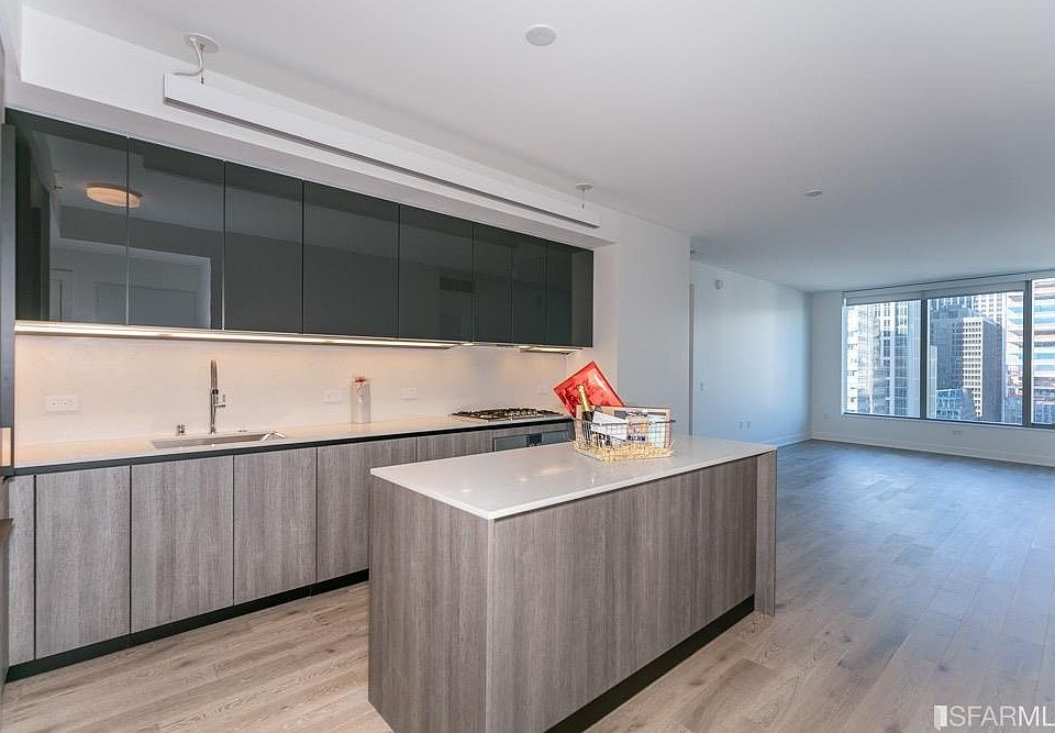 1st image of 201 Folsom St APT 20B