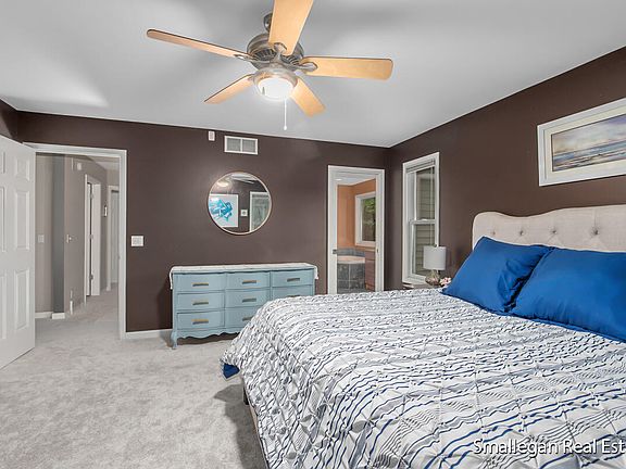 4th image of 13820 Flora Ln