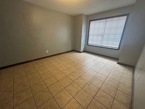 3rd image of 106 Limoges St #B