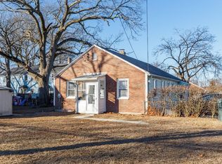 97-99 Fernwold St, Springfield, MA 01104