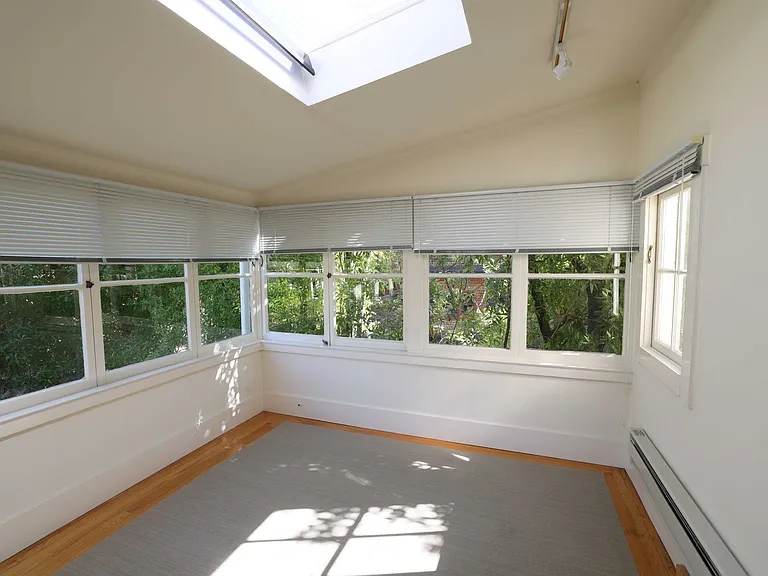 23 Sycamore Ave — Photo 4