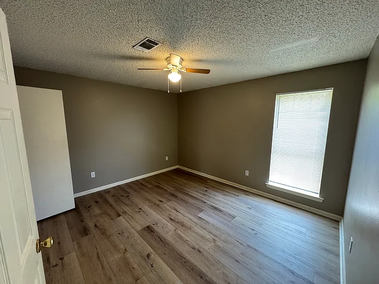 2117 Stout St #A — Photo 3