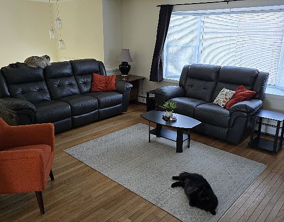 3rd image of 78 Springwood Rd