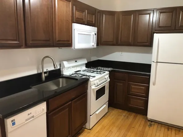 1969 W Foster Ave #1, Chicago, IL 60640