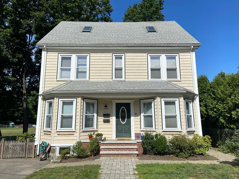 181 Churchills Ln #1 — Photo 1