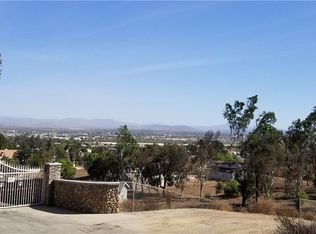 26075 Lucille Cir, Murrieta, CA 92562