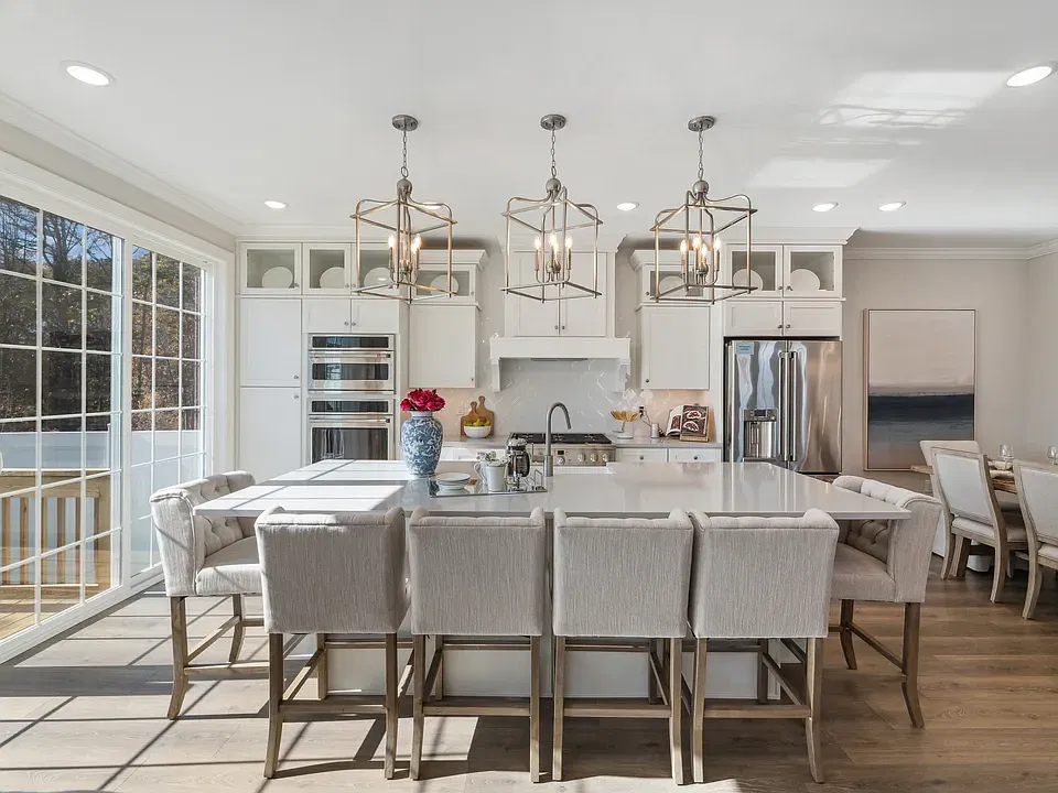 Kitchen with pendant lighting