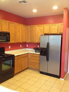2nd image of 1048 E Nickleback St
