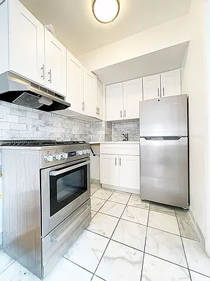 Rented by Bohemia Realty Group | media 9