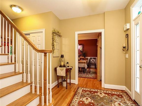 3rd image of 404 Woodmont Dr