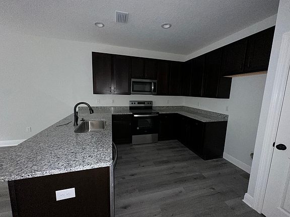3rd image of 1705 Sound Haven Ct