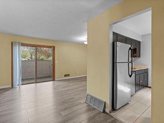 4th image of 365 E 43rd St